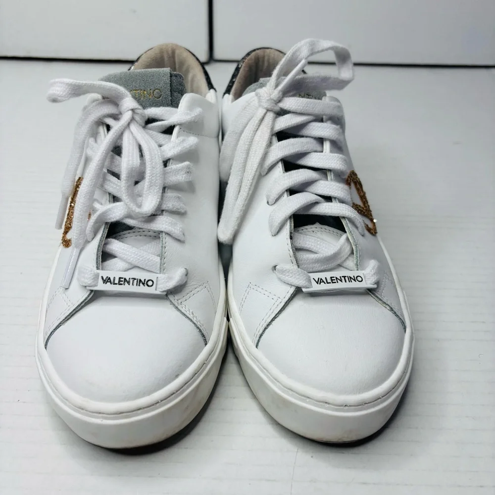 VALENTINO BY MARIO VALENTINOLaura Logo Low Top Leather Sneakers in White Size 8 - Picture 3 of 7